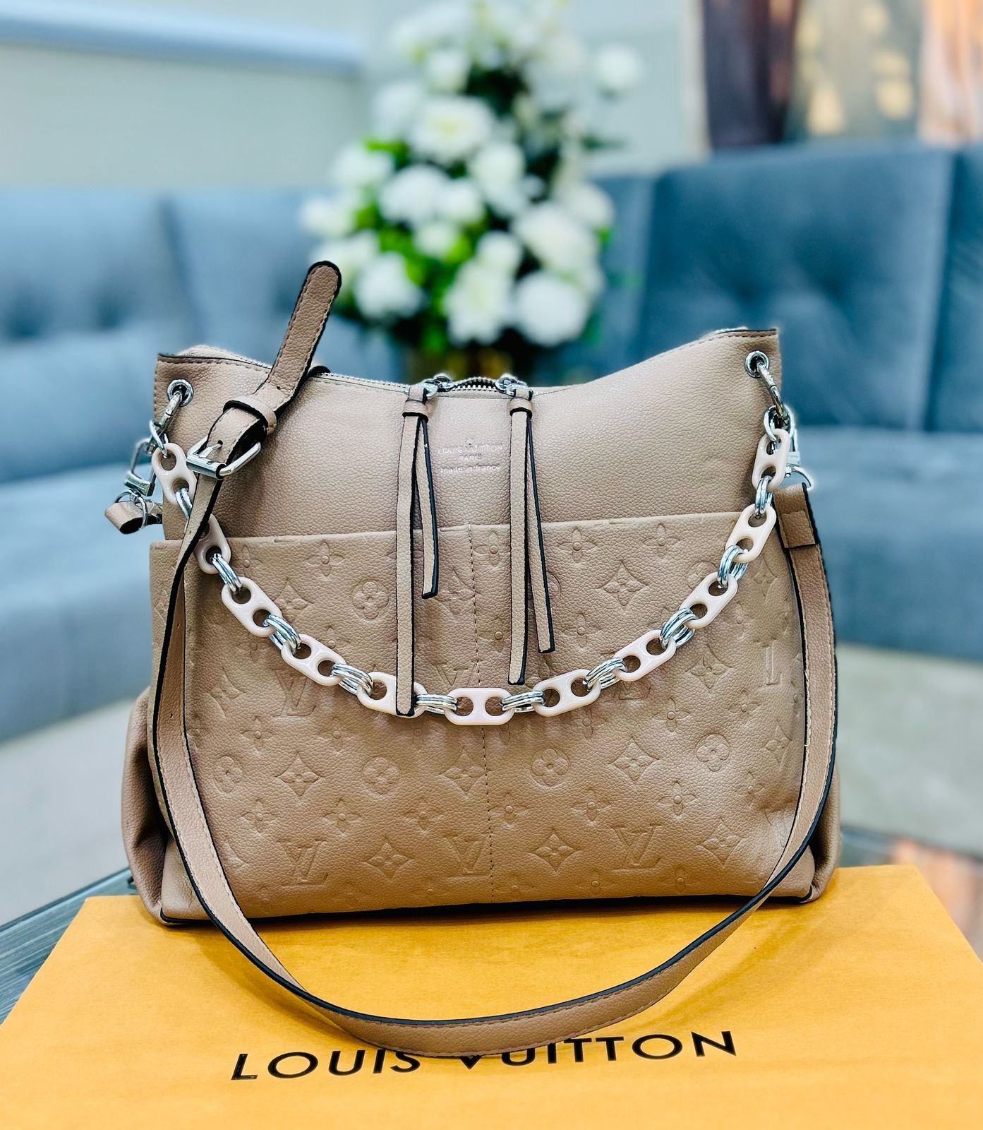 LV. Soft Tote bag